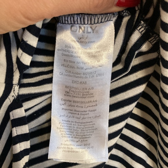 EUC Only black & white striped pencil skirt. Side slit. Size medium. - Picture 5 of 5